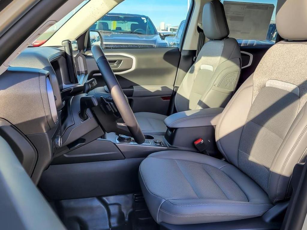 new 2025 Ford Bronco Sport car, priced at $40,000