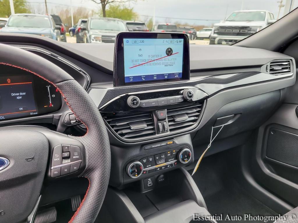 new 2025 Ford Escape car, priced at $33,512