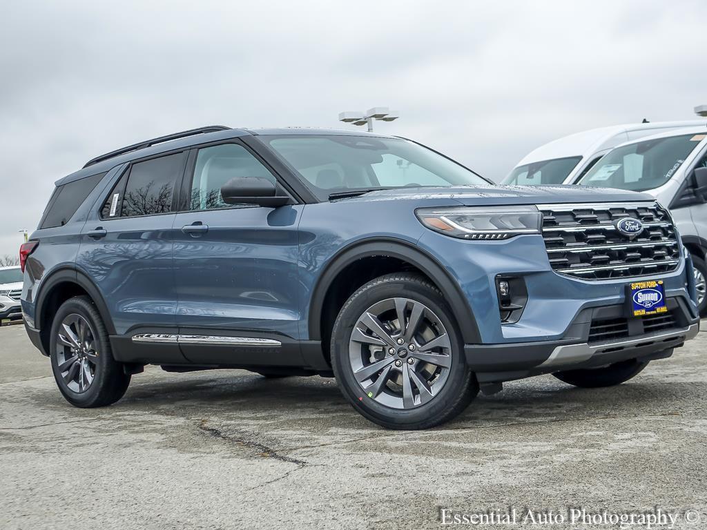 new 2025 Ford Explorer car, priced at $45,900