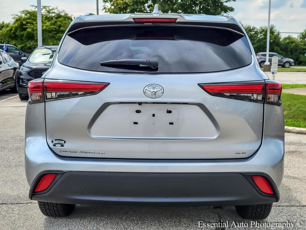 used 2023 Toyota Highlander car