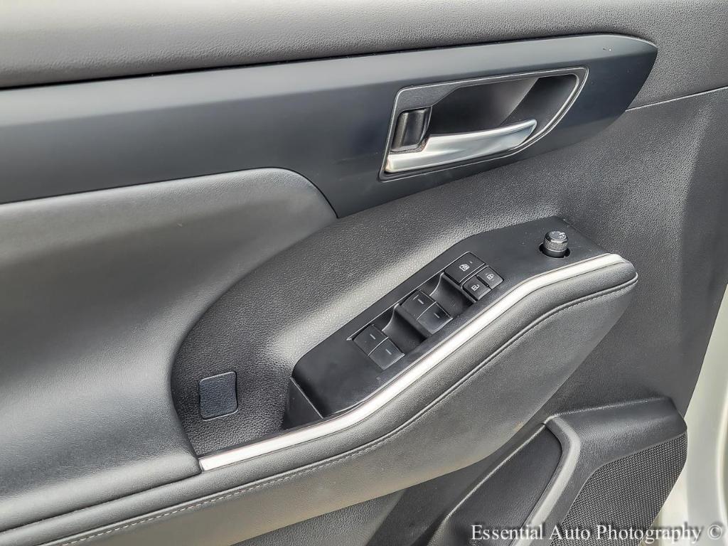 used 2023 Toyota Highlander car