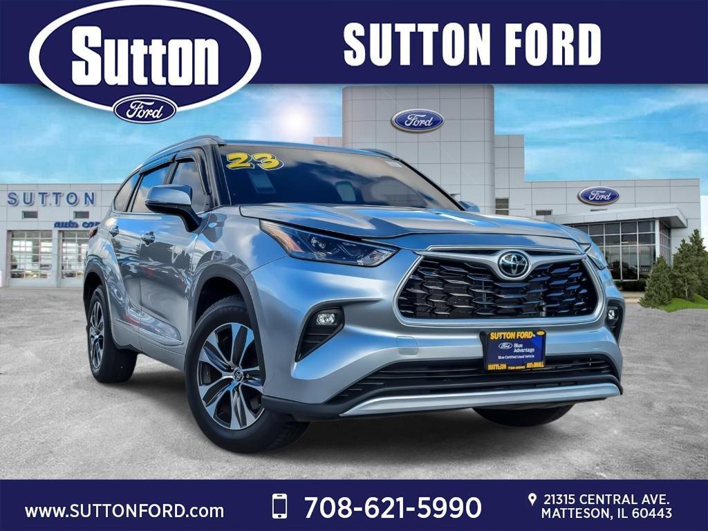 used 2023 Toyota Highlander car, priced at $33,871