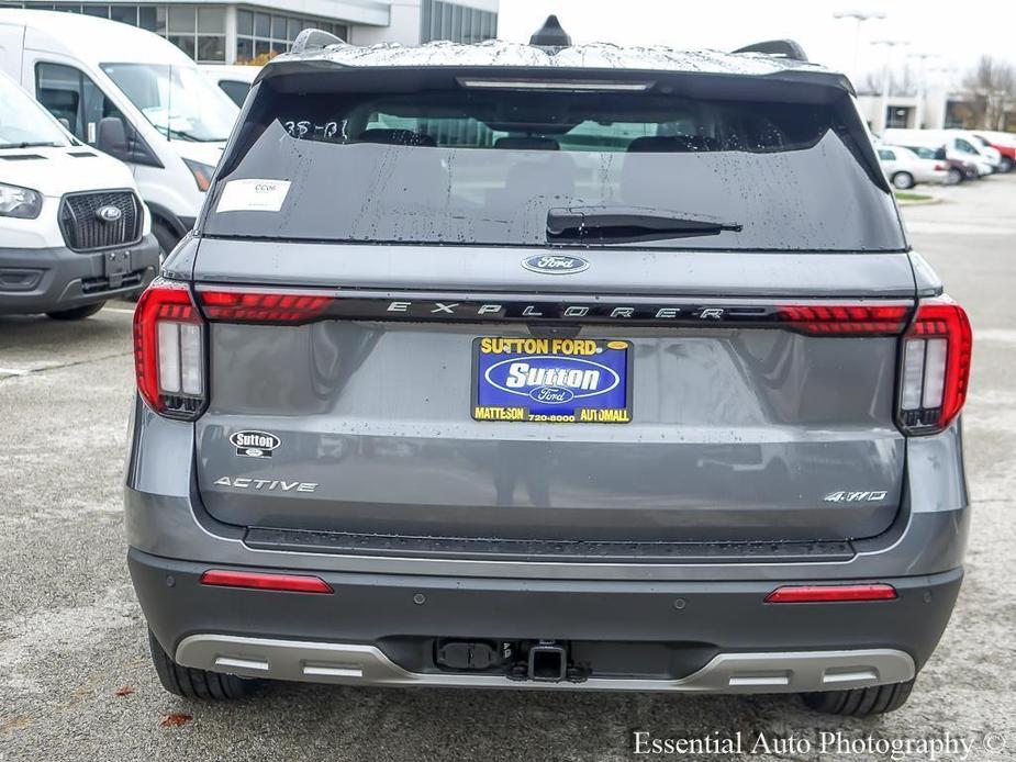 new 2025 Ford Explorer car, priced at $43,301