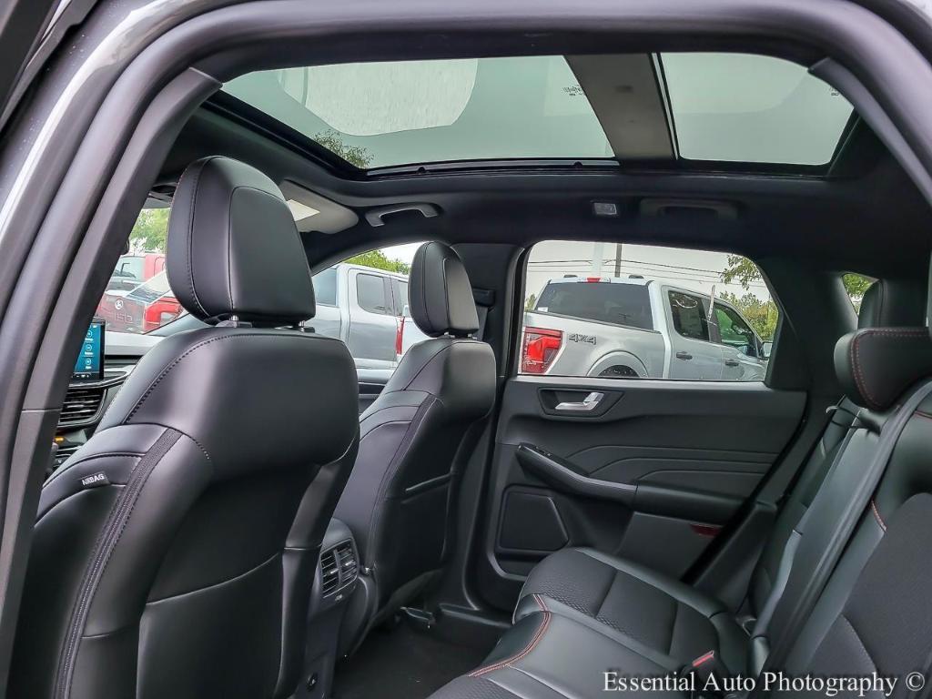 new 2025 Ford Escape car, priced at $33,170