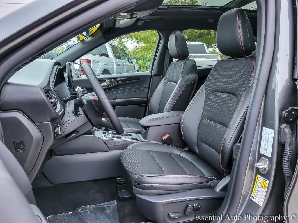 new 2025 Ford Escape car, priced at $33,170