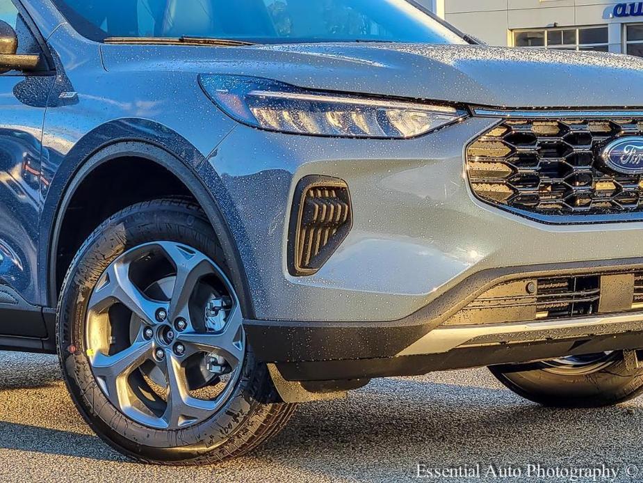 new 2025 Ford Escape car, priced at $30,087