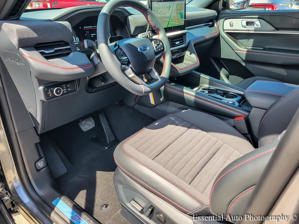 new 2025 Ford Explorer car, priced at $46,385