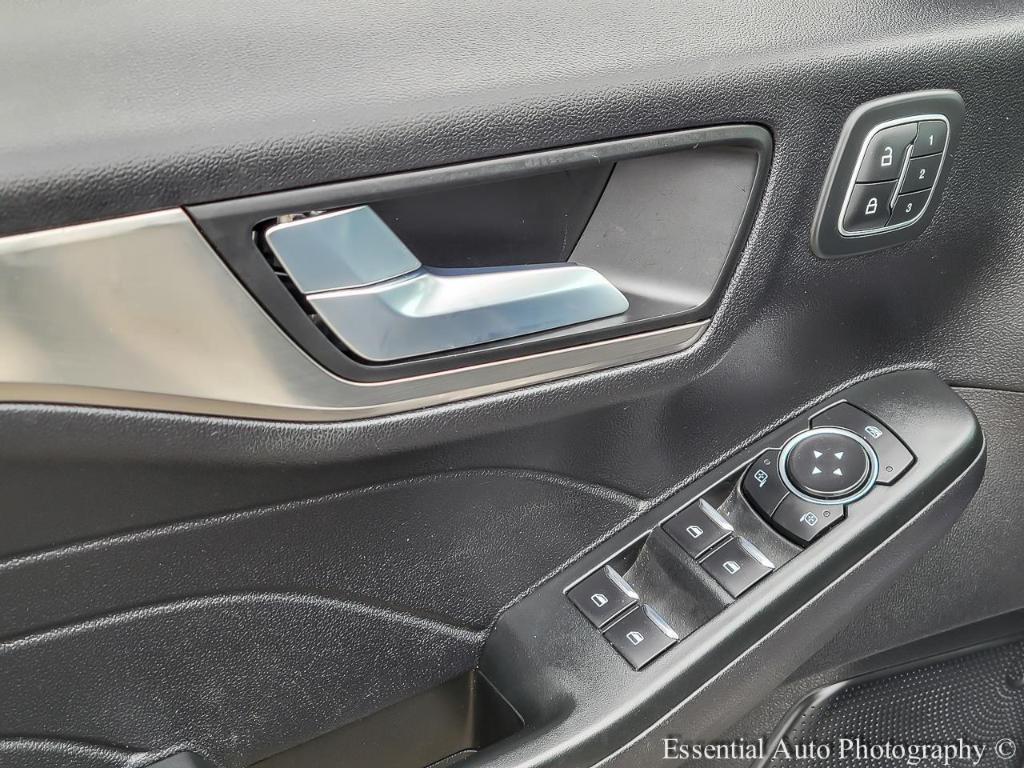 used 2022 Ford Escape car, priced at $26,995