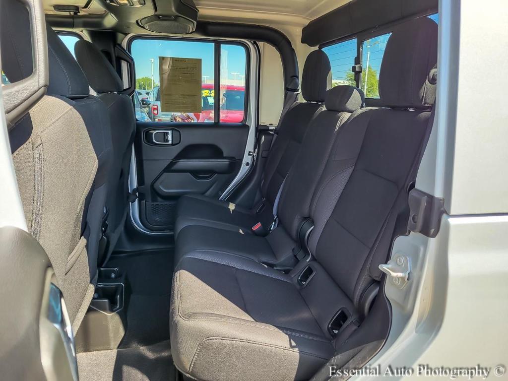 used 2023 Jeep Gladiator car, priced at $27,199