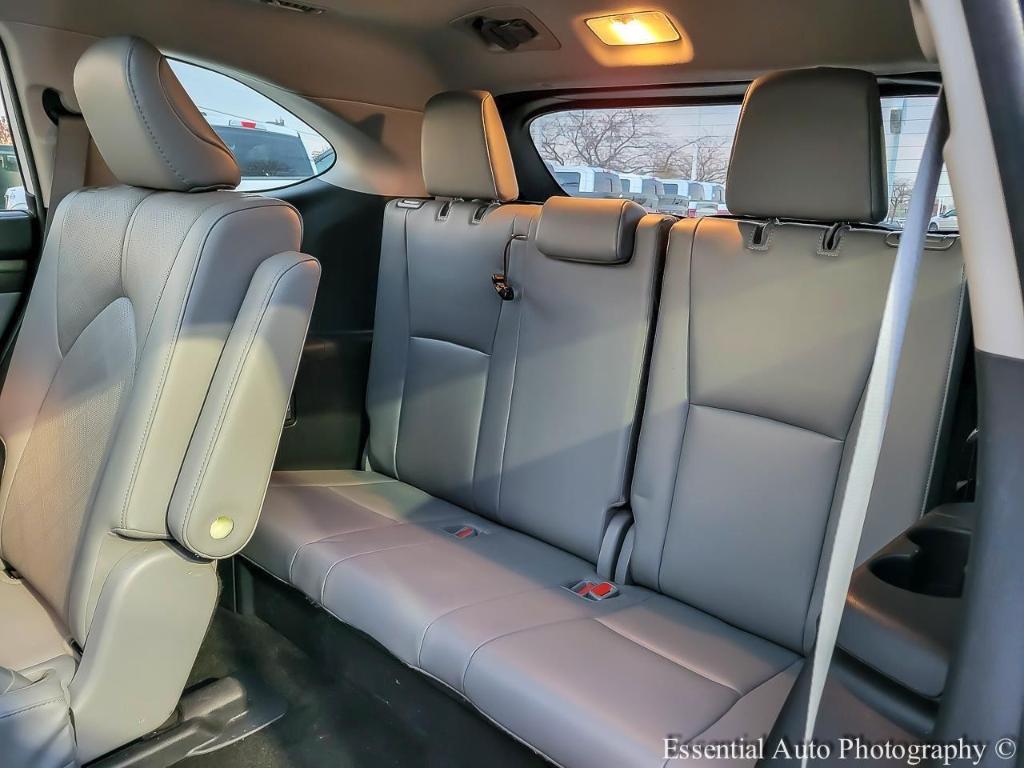 used 2023 Toyota Highlander car