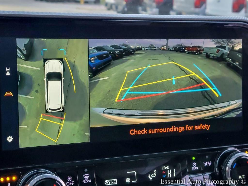 used 2023 Toyota Highlander car