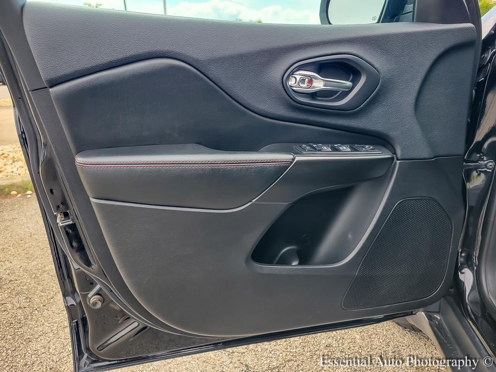 used 2019 Jeep Cherokee car, priced at $20,995