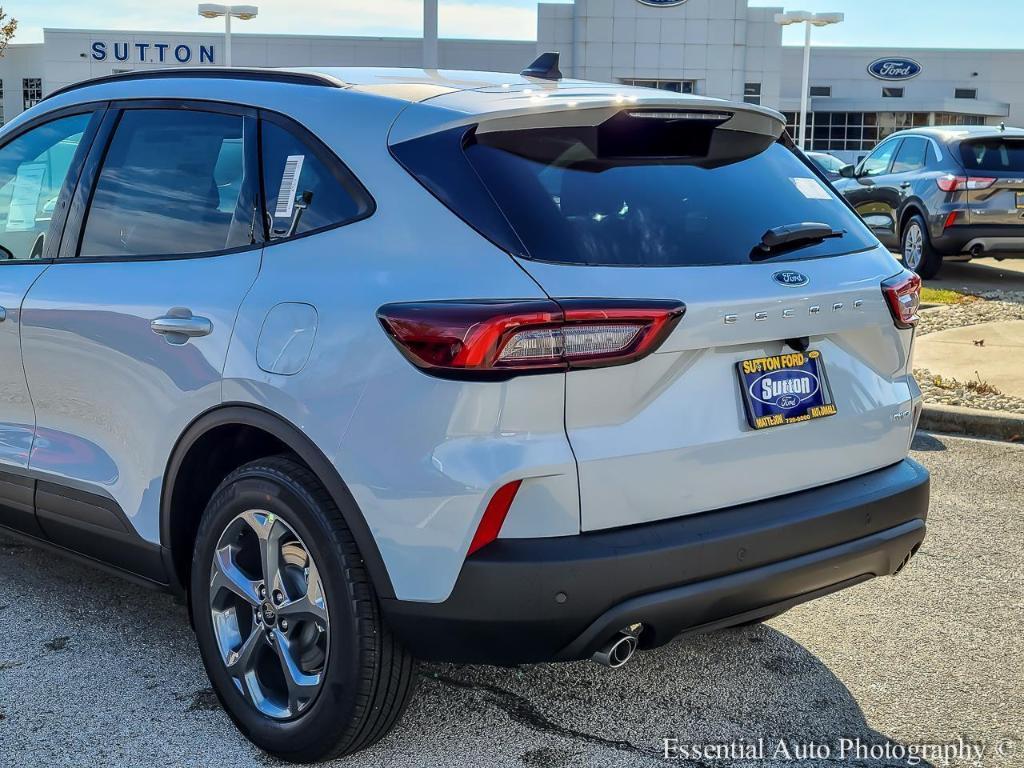 new 2025 Ford Escape car, priced at $30,625