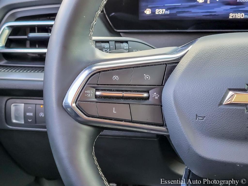 used 2025 Chevrolet Traverse car, priced at $35,775