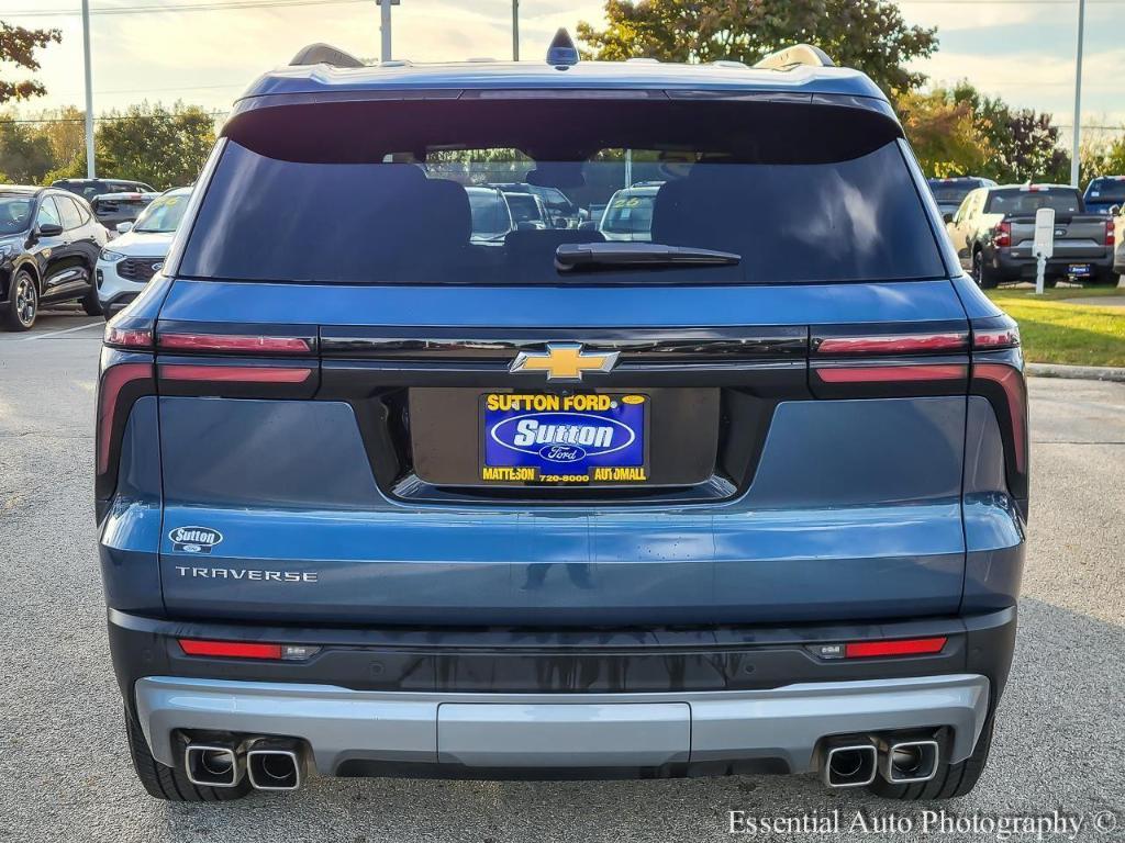 used 2025 Chevrolet Traverse car, priced at $35,775