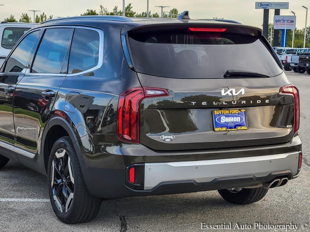 used 2023 Kia Telluride car, priced at $30,321