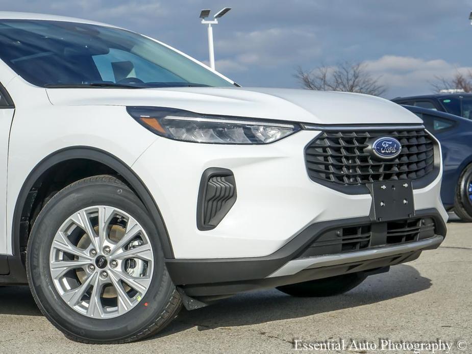 new 2025 Ford Escape car, priced at $27,641