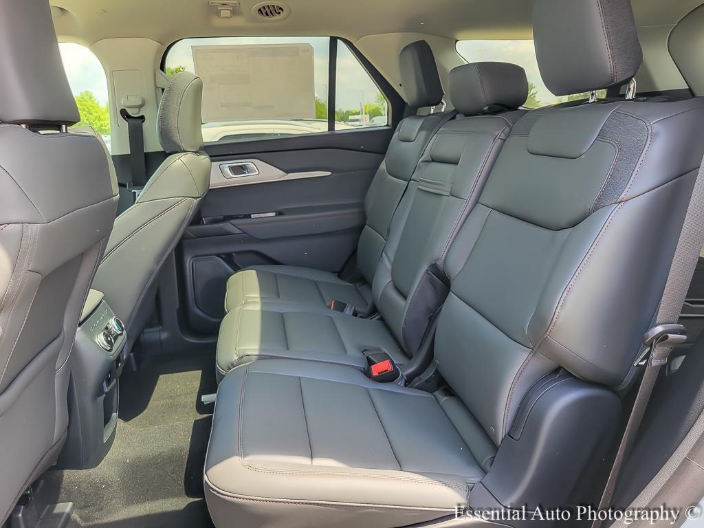 new 2025 Ford Explorer car, priced at $46,875