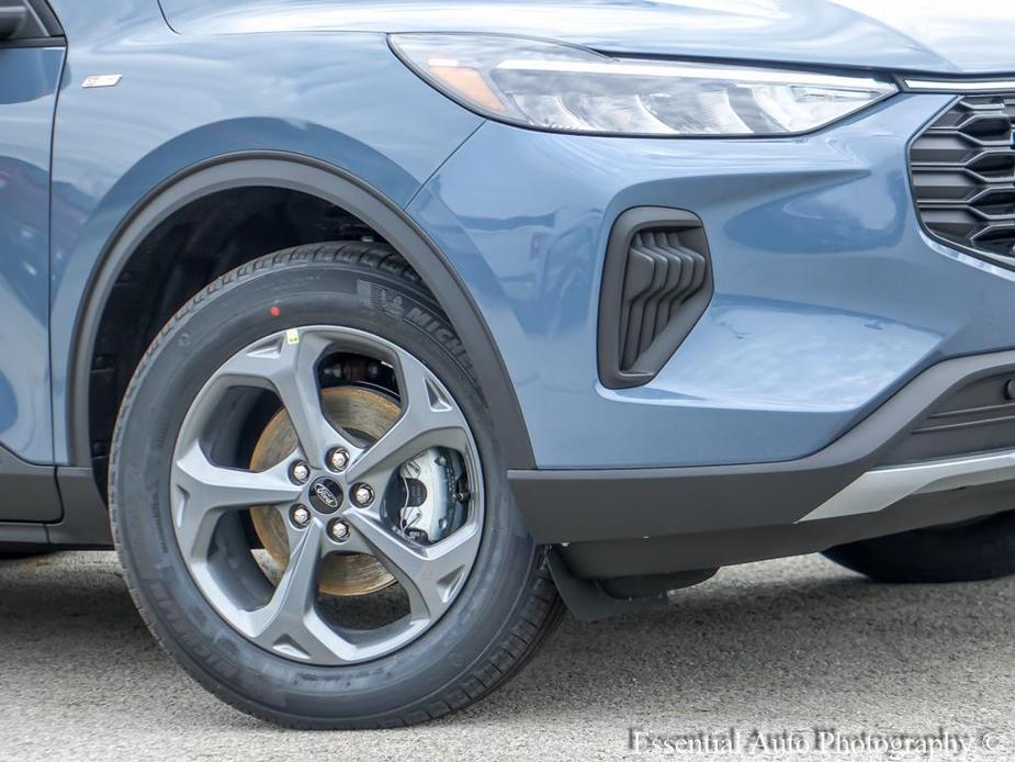 new 2025 Ford Escape car, priced at $32,832