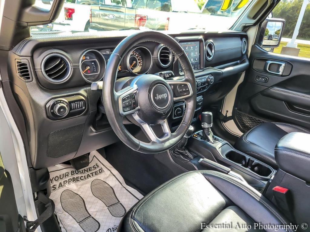 used 2019 Jeep Wrangler Unlimited car, priced at $27,895