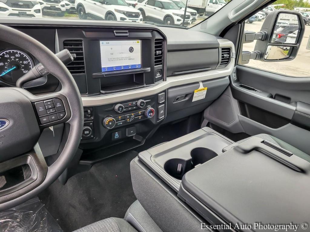 new 2025 Ford F-250 car, priced at $60,149
