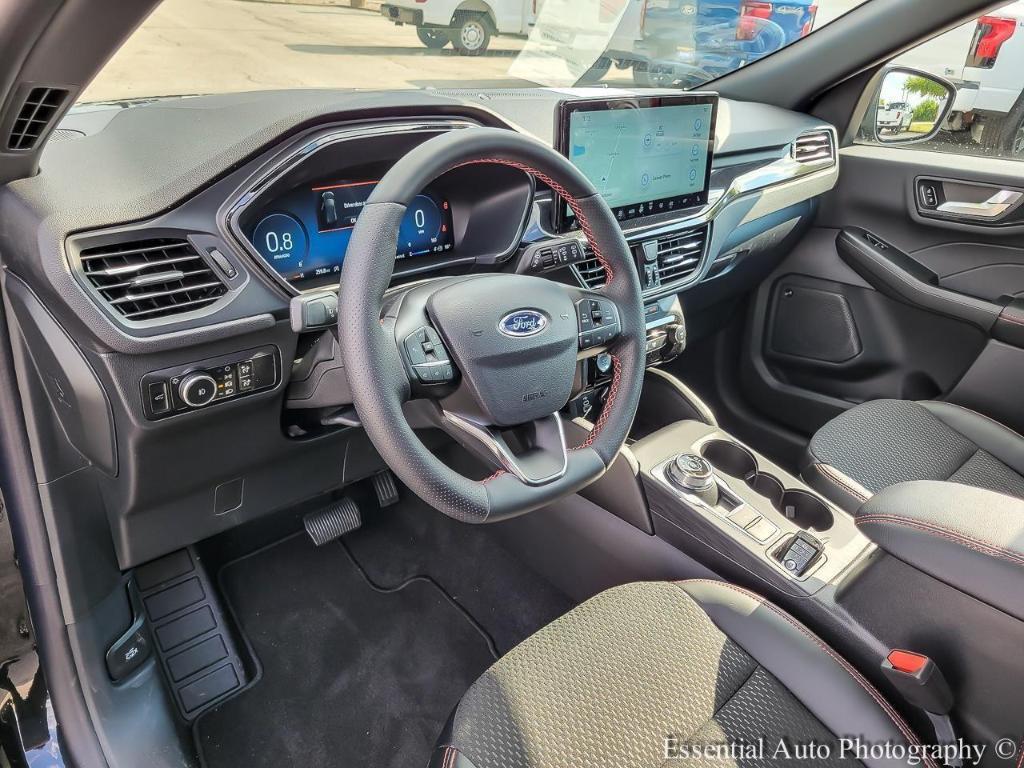 used 2025 Ford Escape car, priced at $27,948