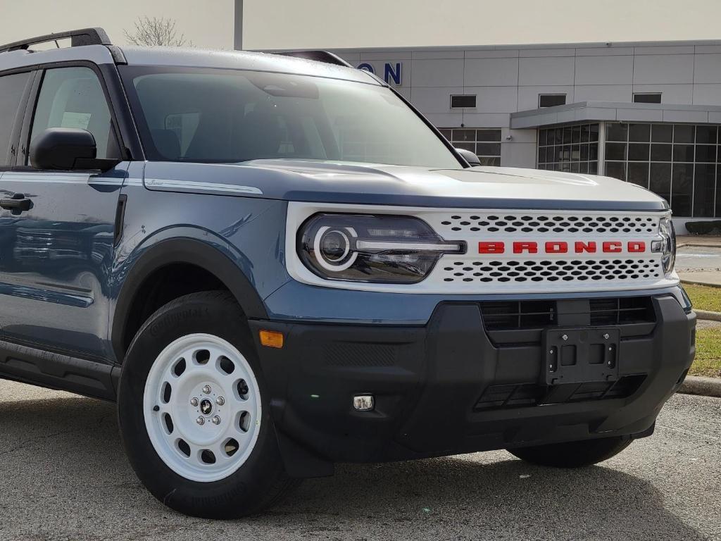 new 2025 Ford Bronco Sport car, priced at $33,875