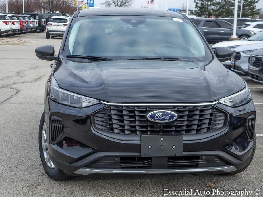 new 2025 Ford Escape car, priced at $27,641