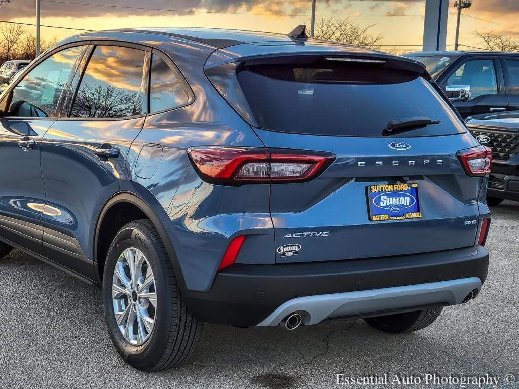 new 2025 Ford Escape car, priced at $30,375