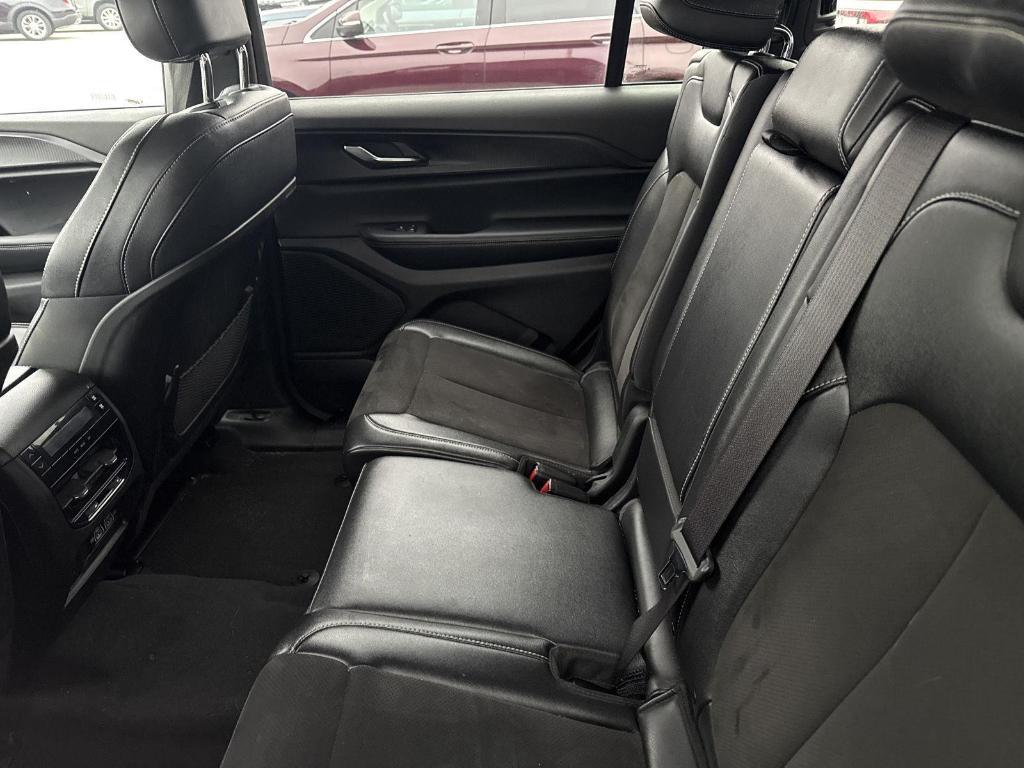 used 2024 Jeep Grand Cherokee L car, priced at $27,981