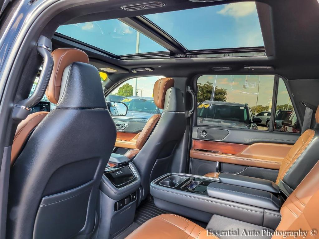 used 2022 Lincoln Navigator L car