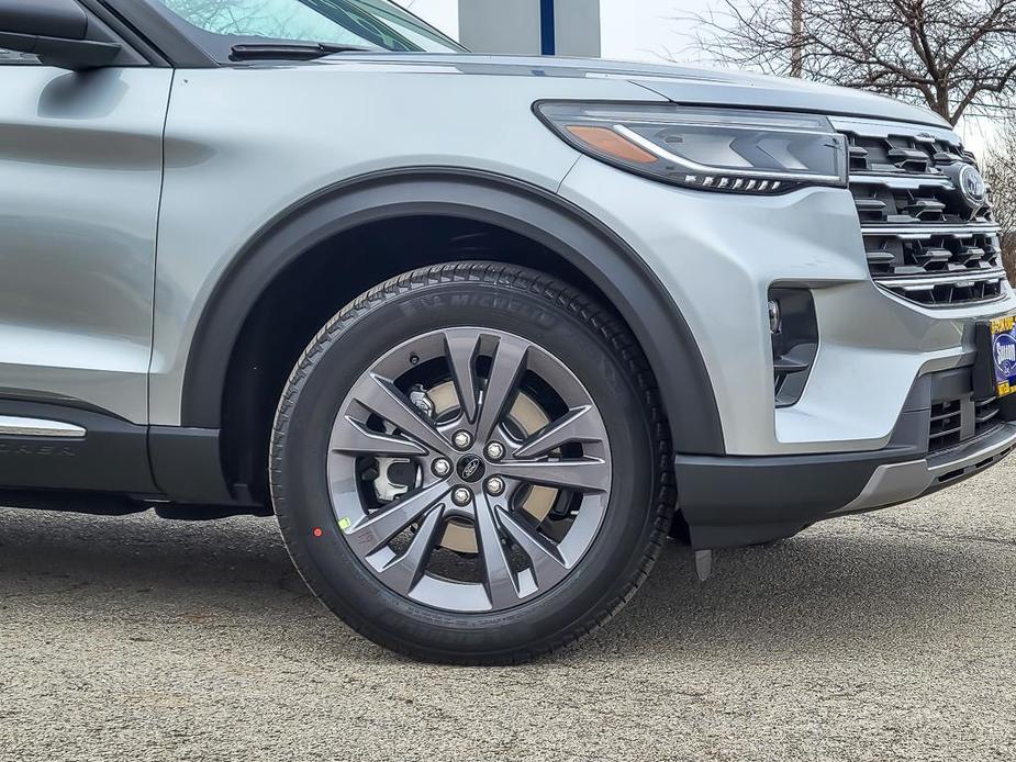 new 2025 Ford Explorer car, priced at $43,528