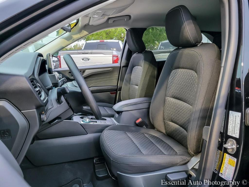 new 2026 Ford Escape car, priced at $28,649