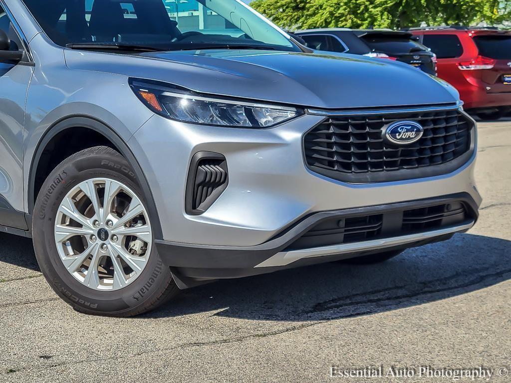 used 2023 Ford Escape car, priced at $25,995