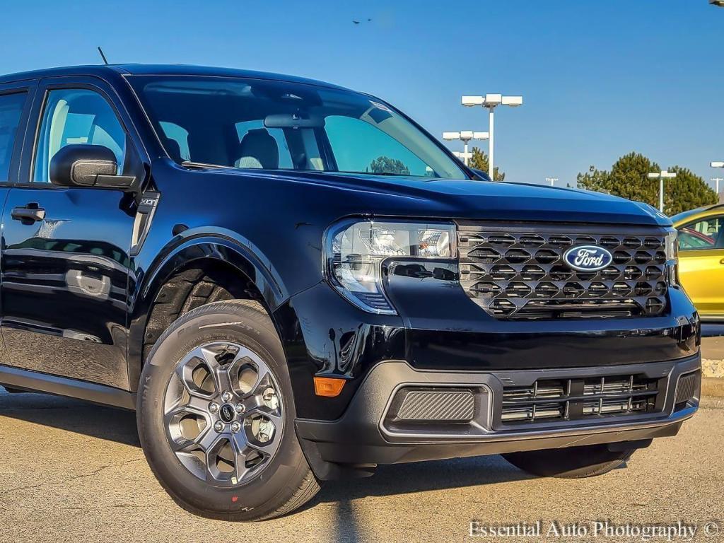 new 2025 Ford Maverick car, priced at $31,559