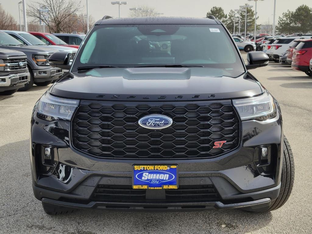 new 2025 Ford Explorer car, priced at $57,895