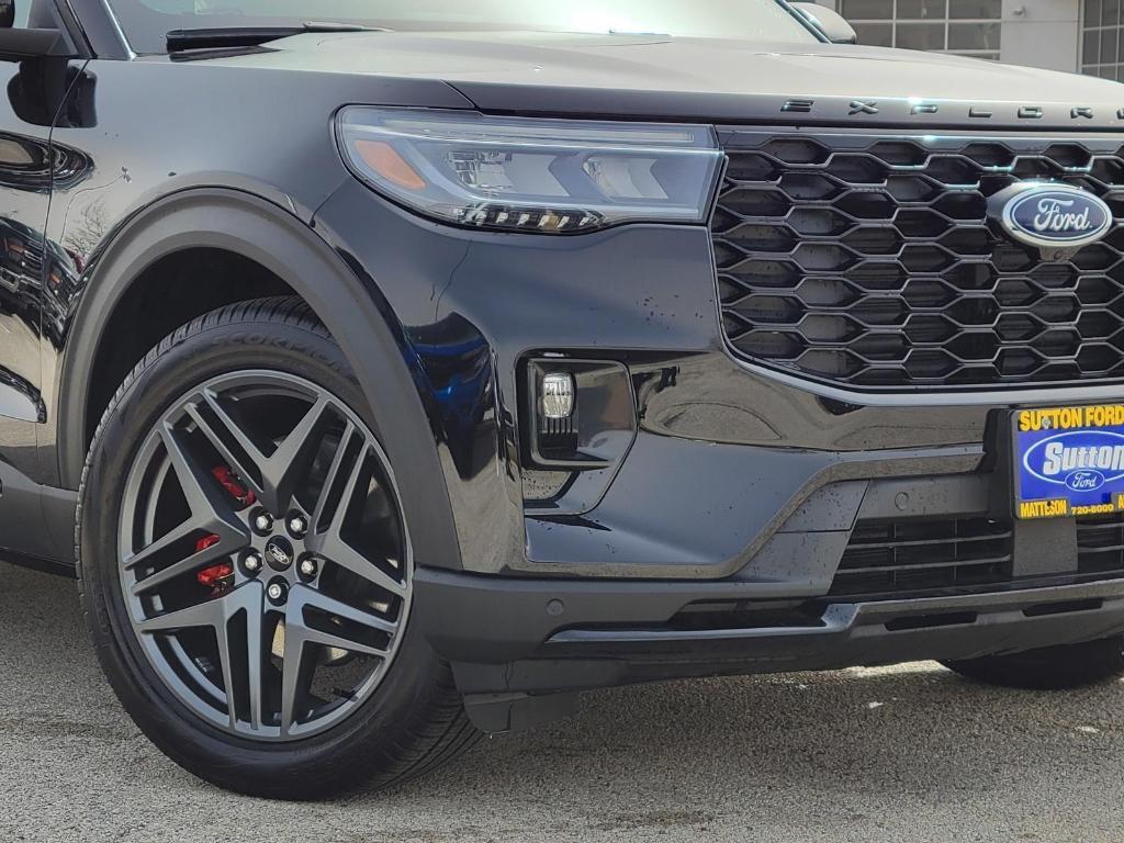new 2025 Ford Explorer car, priced at $57,895