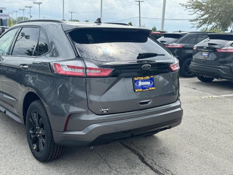 new 2024 Ford Edge car, priced at $37,020