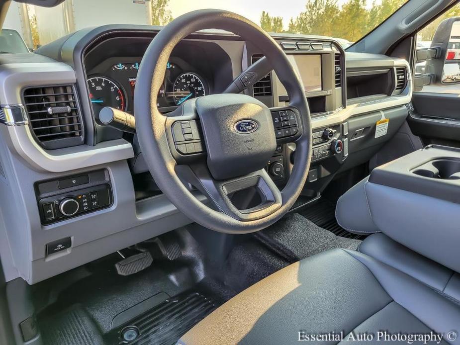 new 2024 Ford F-250 car, priced at $53,657