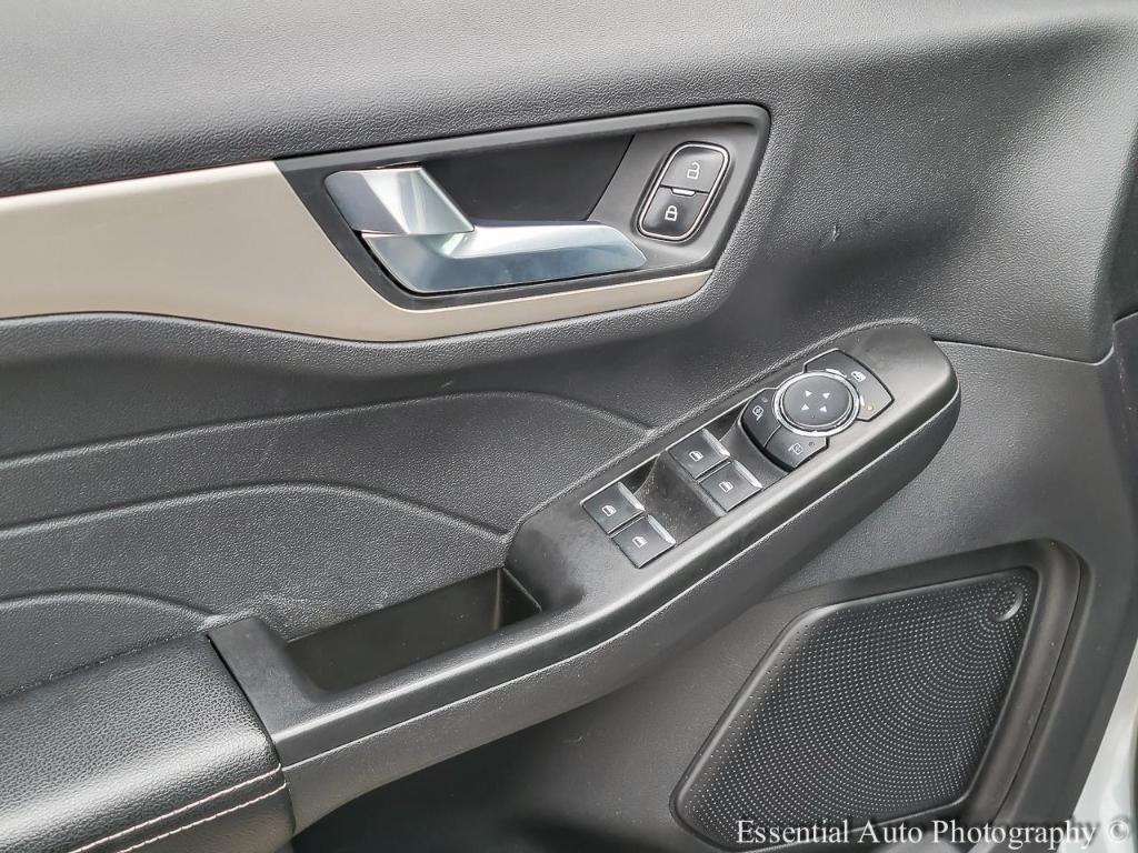 used 2022 Ford Escape car, priced at $21,995