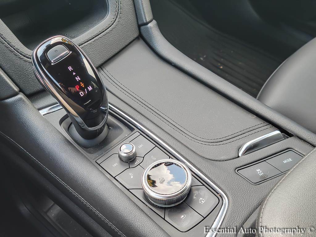 used 2024 Cadillac XT5 car, priced at $33,998