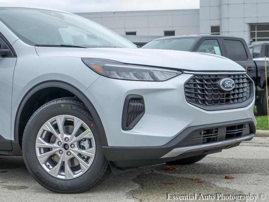 new 2025 Ford Escape car, priced at $28,136