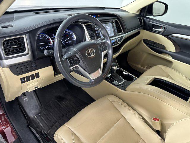used 2015 Toyota Highlander car, priced at $21,999