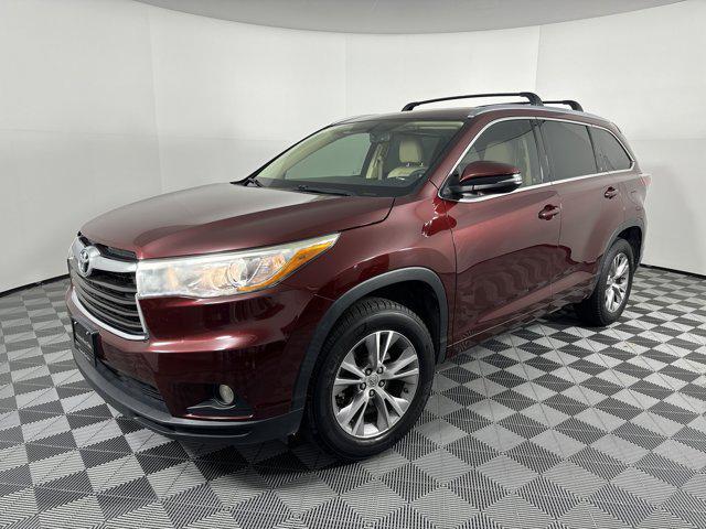 used 2015 Toyota Highlander car, priced at $21,999