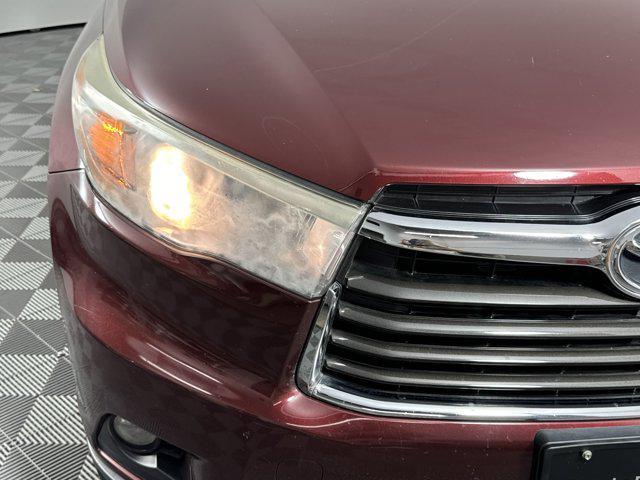 used 2015 Toyota Highlander car, priced at $21,999