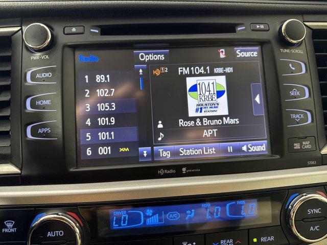 used 2015 Toyota Highlander car, priced at $21,999