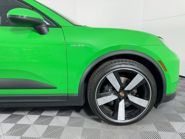 new 2025 Porsche Macan car, priced at $110,985