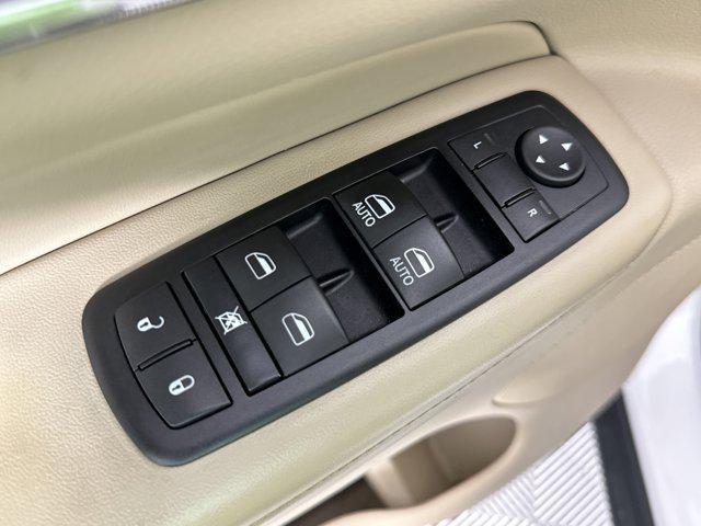 used 2015 Jeep Grand Cherokee car, priced at $9,999