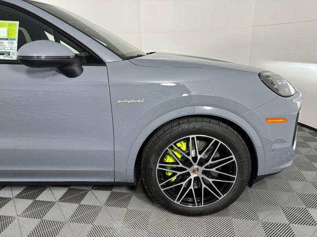 new 2025 Porsche Cayenne car, priced at $138,475