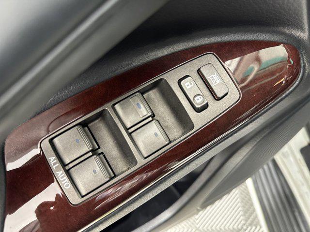 used 2014 Lexus LX 570 car, priced at $27,788